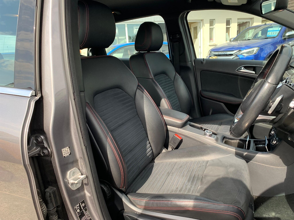 Mercedes-Benz B Class B200 Cdi Sport Black #17