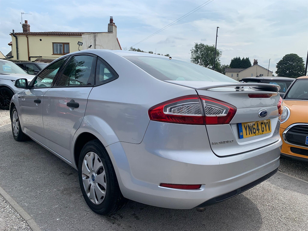 Ford Mondeo 1.6 Tdci Econetic Edge Hatchback Silver #4