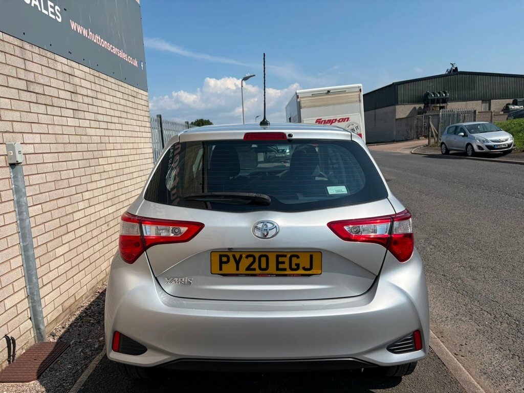Toyota Yaris 1.5L Icon PY20EGJ Silver #5