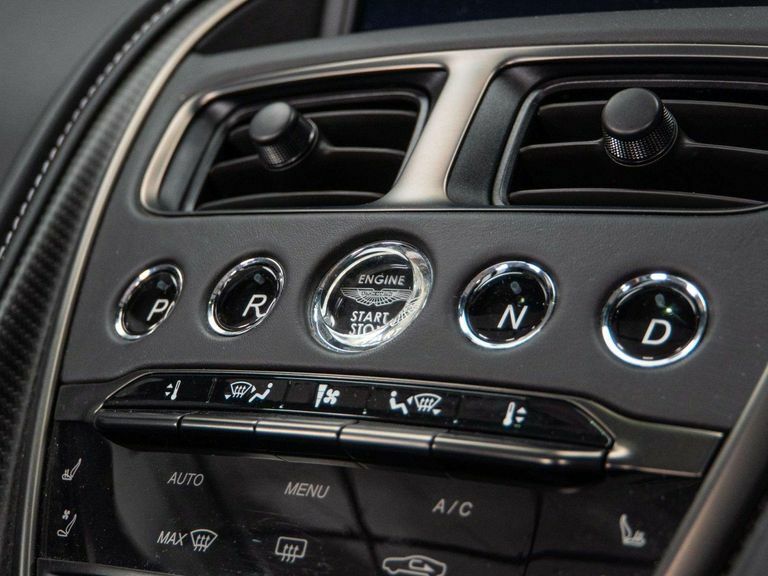 Aston Martin DBS Dbs Superleggera V12 Silver #37