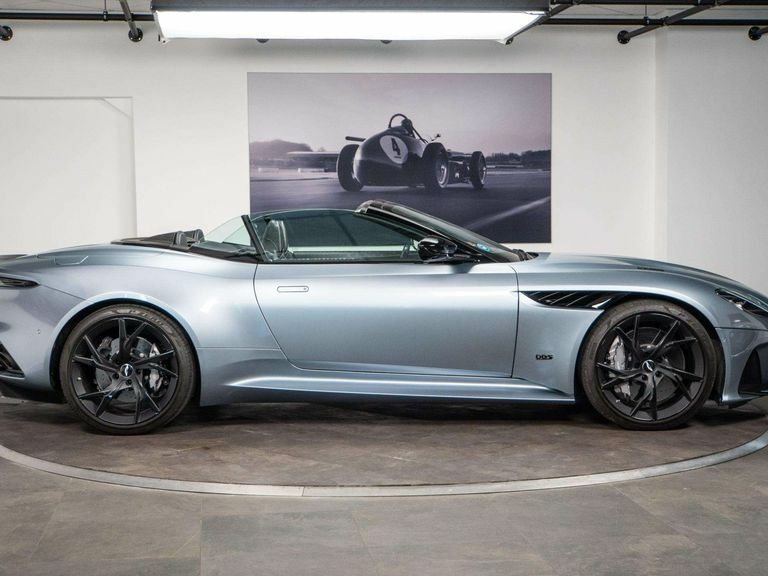 Aston Martin DBS Dbs Superleggera V12 Silver #17