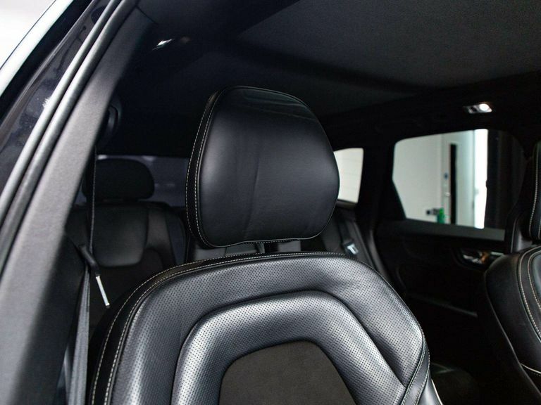 Volvo XC60 2.0H T8 Twin Engine 10.4Kwh R-design Pro Suv P Black #5