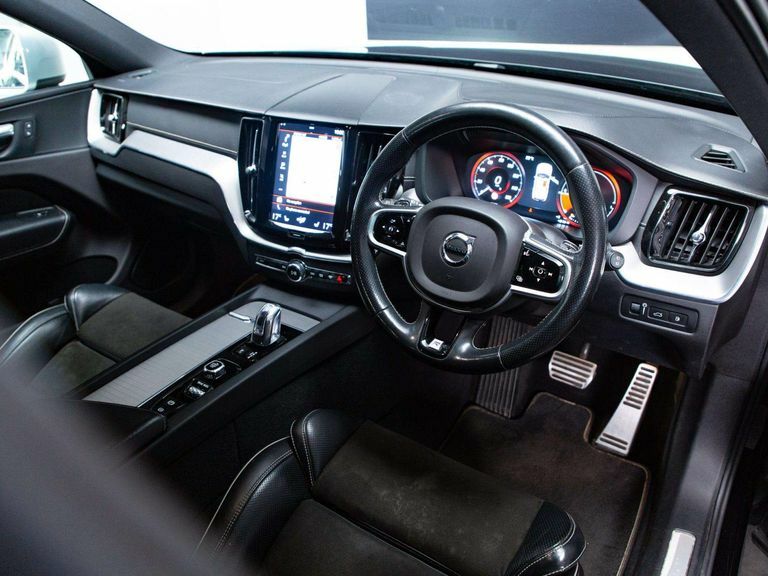 Volvo XC60 2.0H T8 Twin Engine 10.4Kwh R-design Pro Suv P Black #3