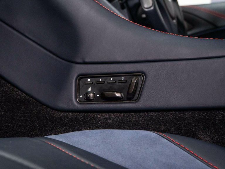 Aston Martin Vanquish Black #40