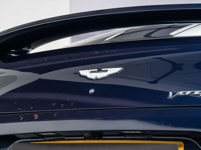Aston Martin Vanquish Black #8
