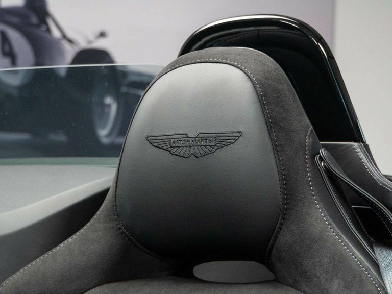 Aston Martin Vantage 4.0 V8 Roadster White #5