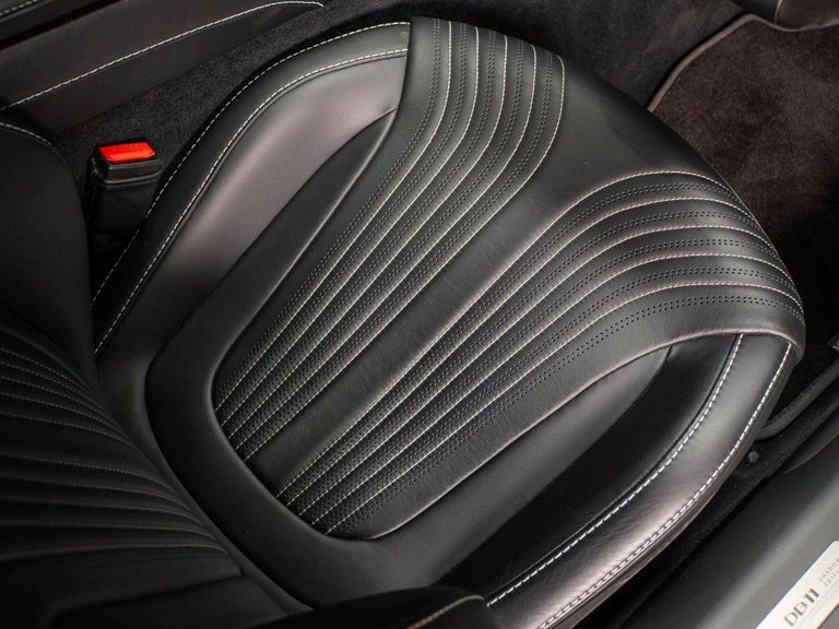 Aston Martin DB11 V8 Volante White #25