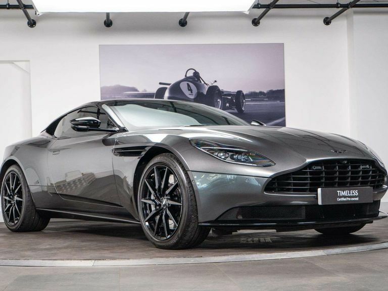 Aston Martin DB11 V8 Volante White #23