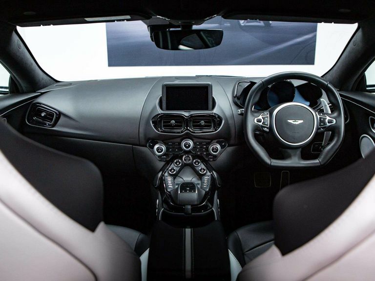 Aston Martin Vantage V8 Roadster Euro 6 Silver #34