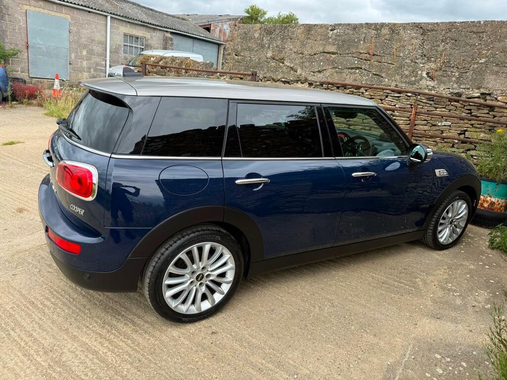 Mini Clubman Estate Red #22