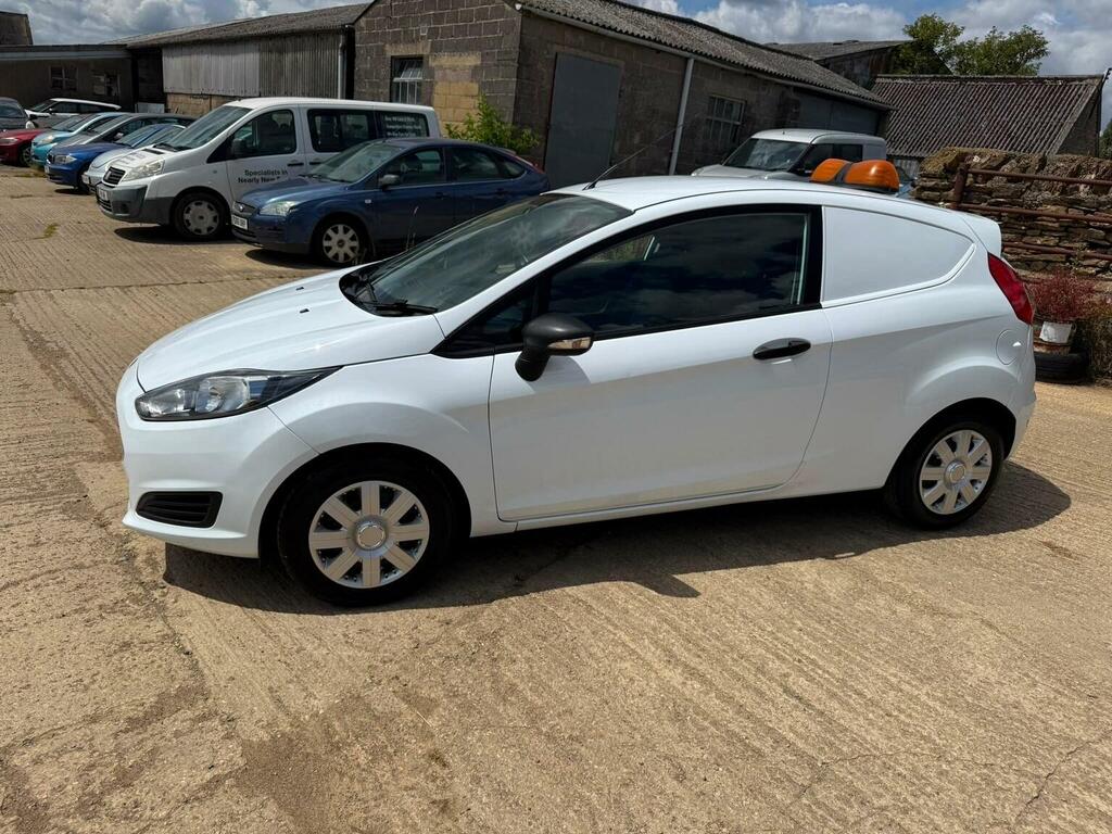 Ford Fiesta Car Derived Van 1.5 Tdci Econetic Panel Van 2 White #4