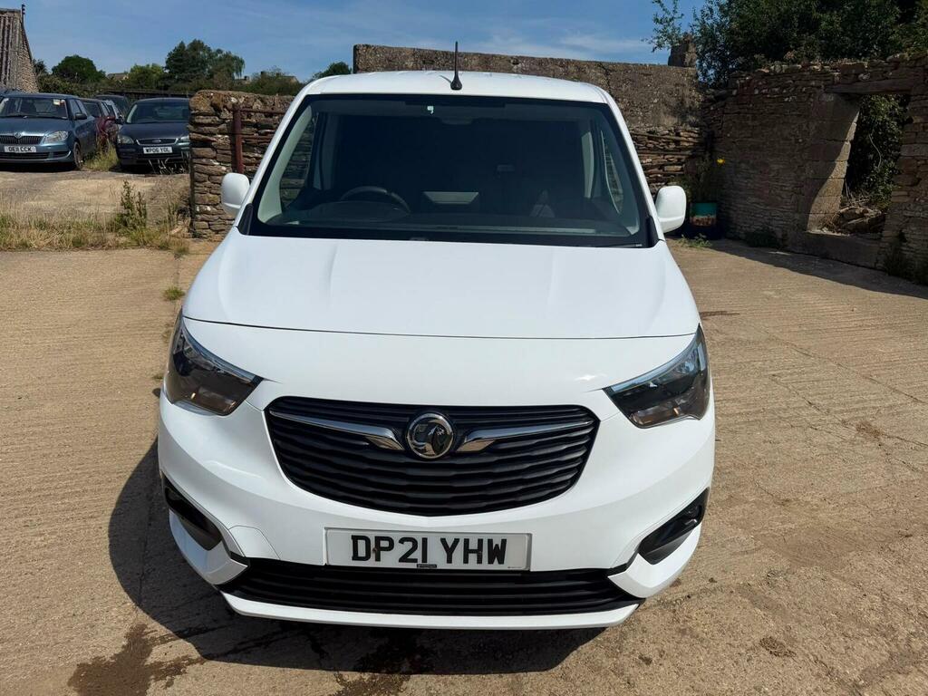 Vauxhall Combo Panel Van 1.5 Turbo D 2300 Sportive L1 H1 Euro 6 4 White #2
