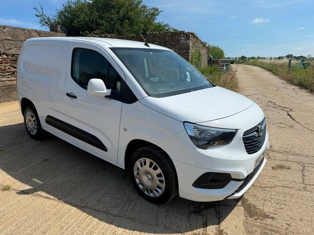 Vauxhall Combo Panel Van 1.5 Turbo D 2300 Sportive L1 H1 Euro 6 4 White #5