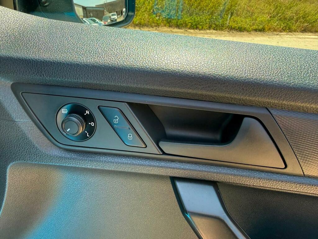 Volkswagen Caddy Maxi Mpv Silver #31
