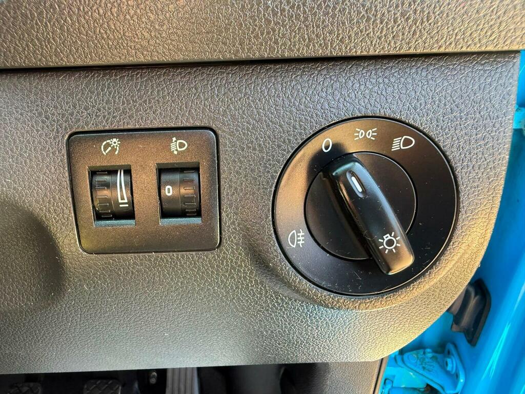 Volkswagen Caddy Maxi Mpv Silver #29