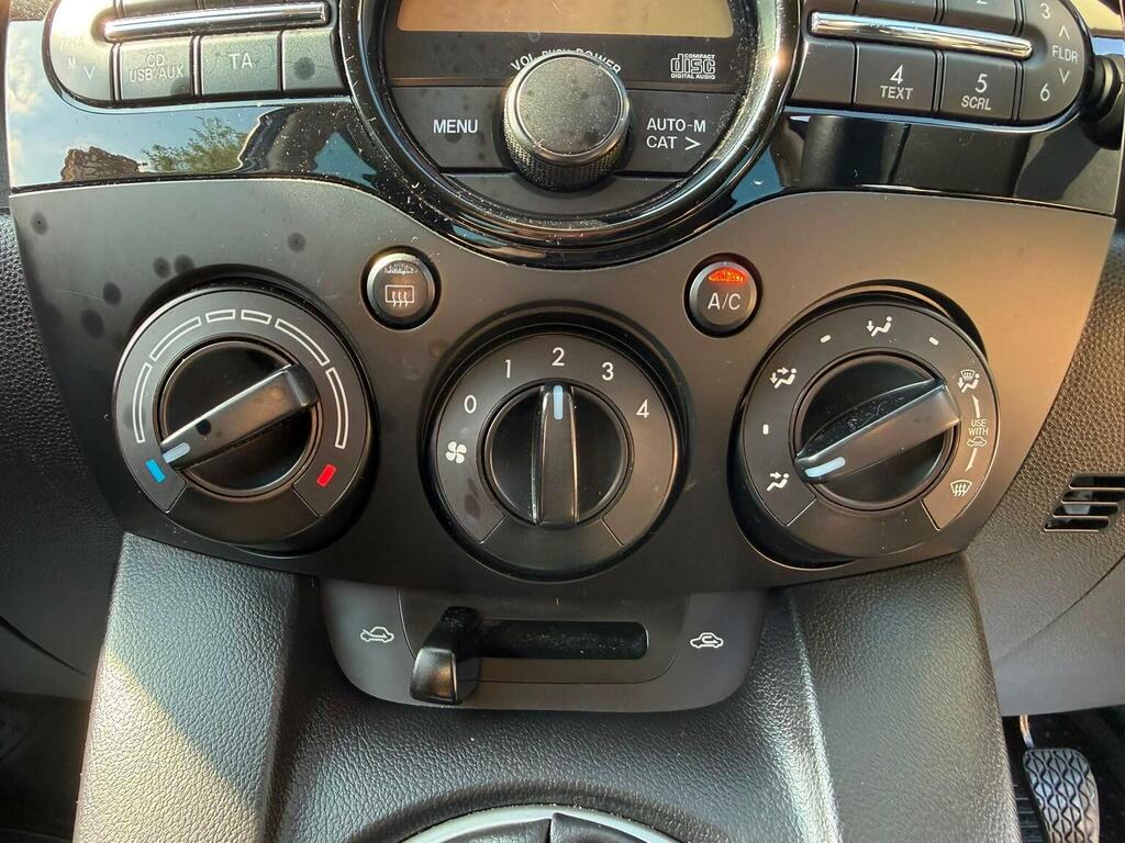 Mazda 2 1.3 Colour Edition 74 Bhp White #39