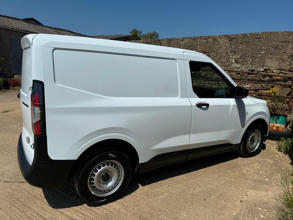 Ford Transit Courier 1.0 Ecoboost 125Ps Limited Van Blue #23