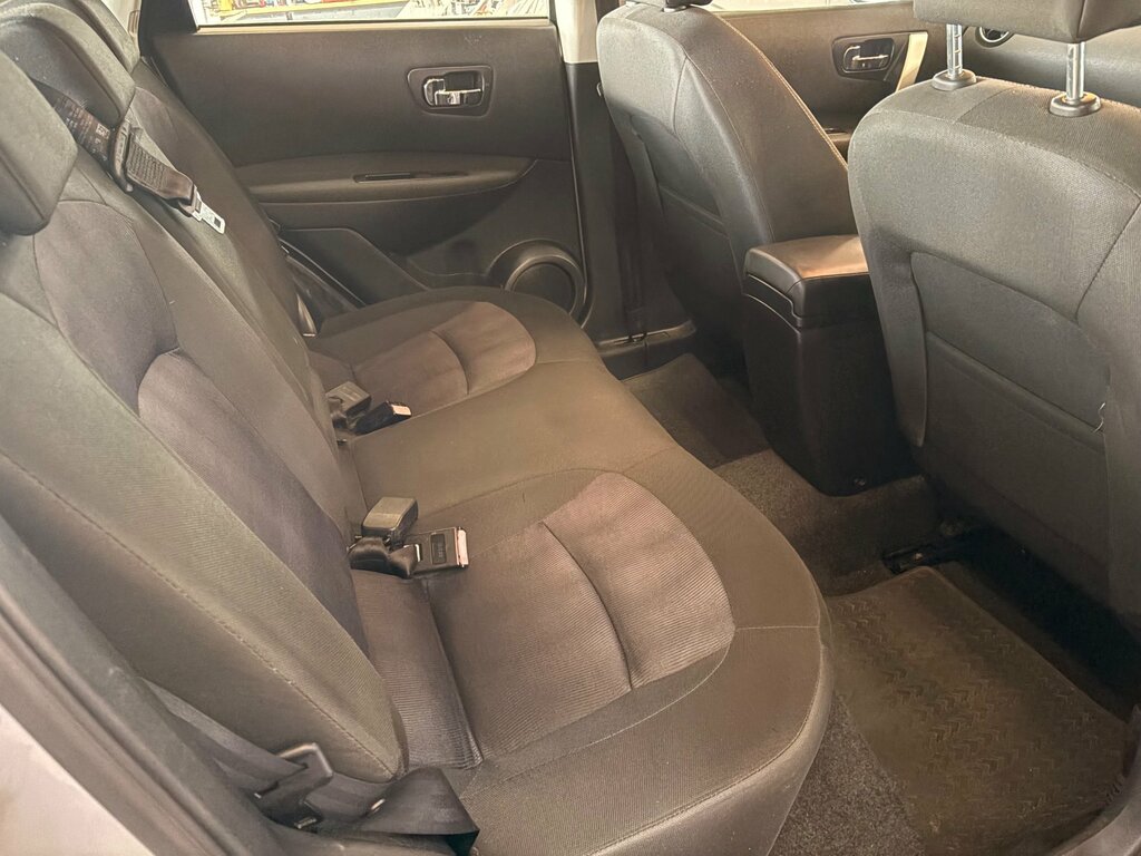 Nissan Qashqai 1.6 Acenta 42,000 Miles With Sat-nav Silver #14