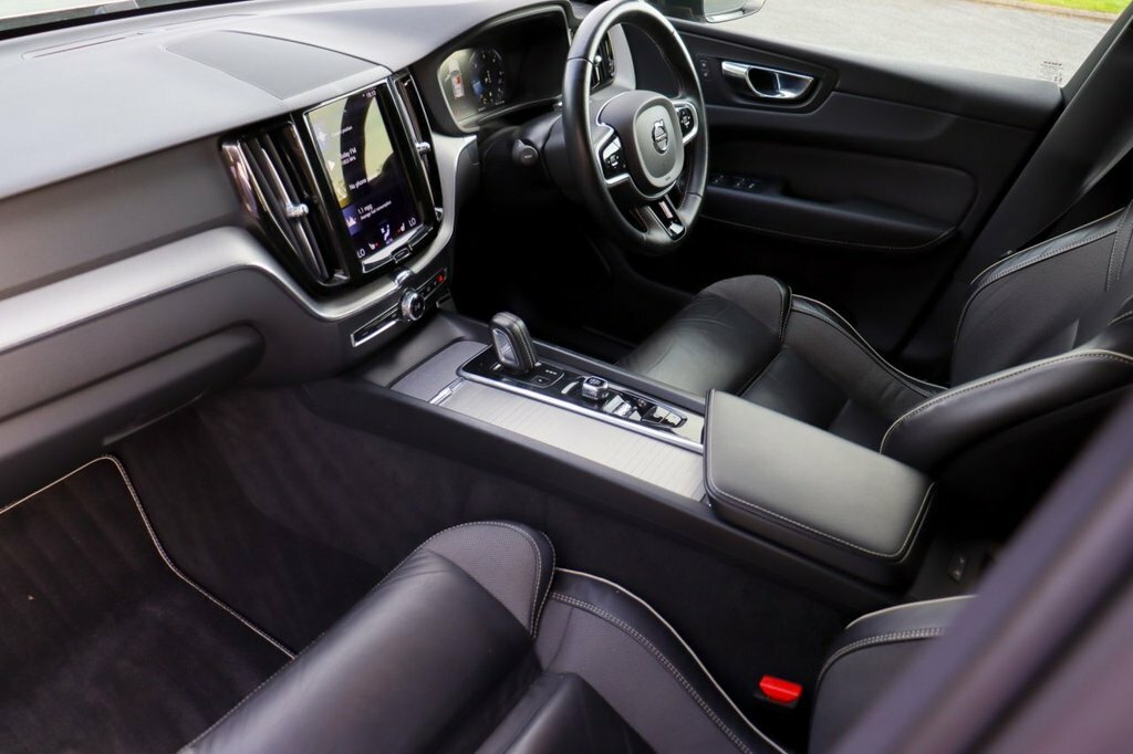 Volvo XC60 2L R-design KS21WPU Silver #6