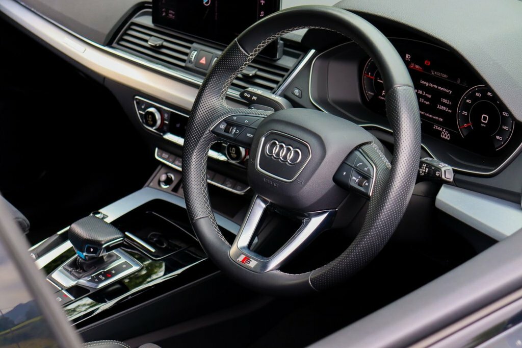 Audi Q5 2L S Line KP72NDC Grey #2