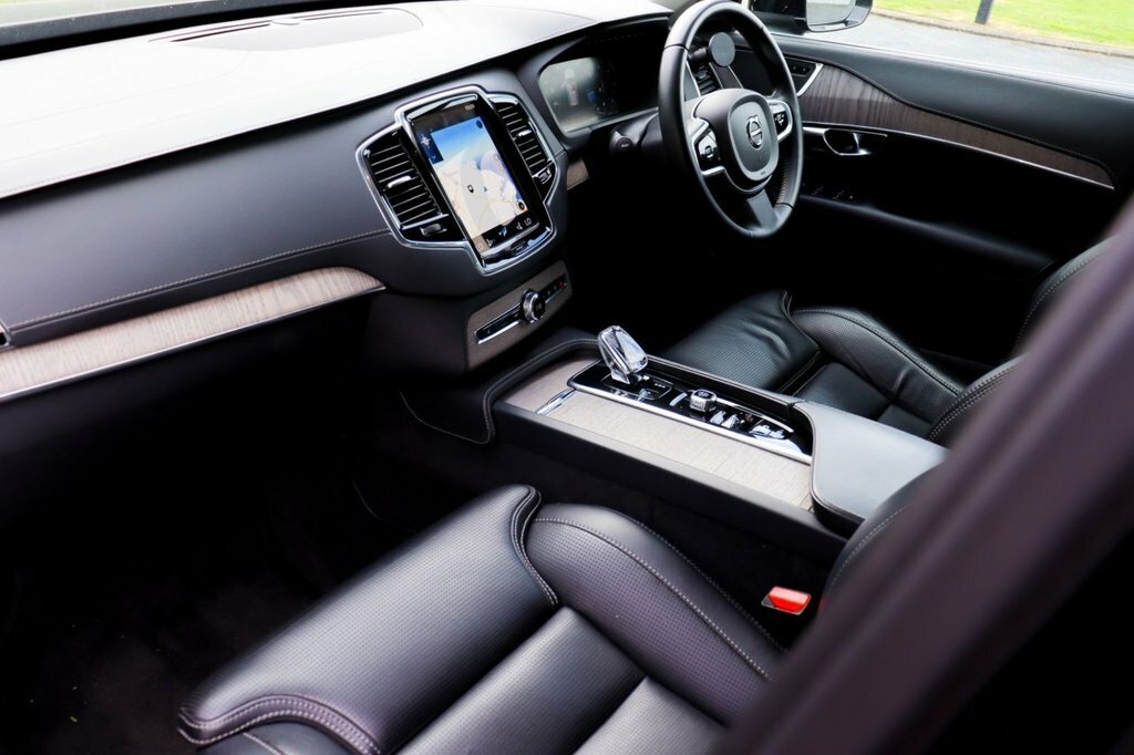 Volvo XC90 2L Inscription YH21GWZ Black #2