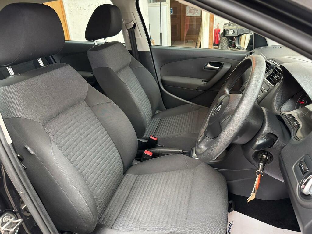 Volkswagen Polo Hatchback 1.4 Match Dsg Euro 5 201161 Black #39