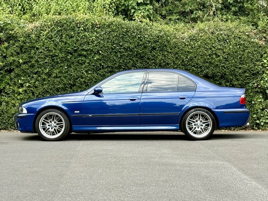BMW M5 Saloon Blue #6