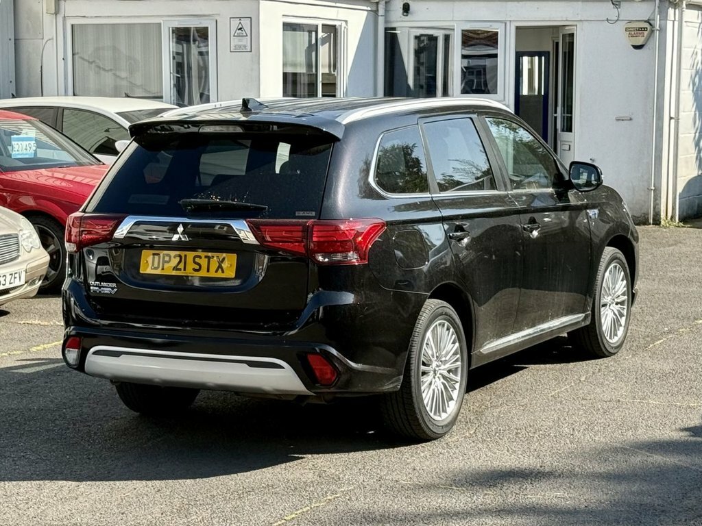 Mitsubishi Outlander 2L Exceed Black #3