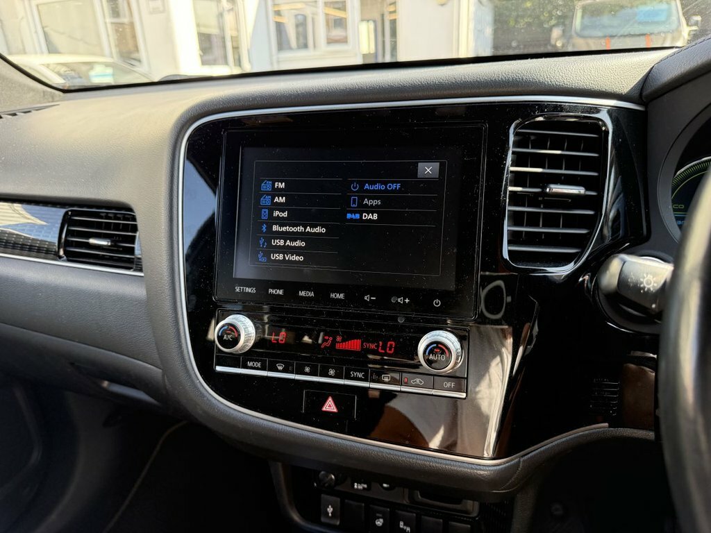 Mitsubishi Outlander Plug-in Hybrid 2.4 Phev Dynamic #9
