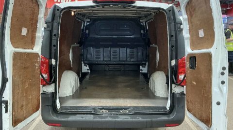 Mercedes-Benz Vito 1.6 Vito 111 White #5