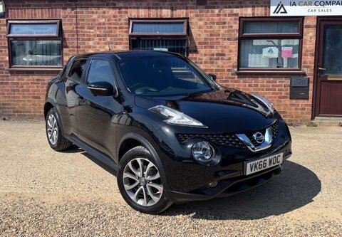 Nissan Juke White #1