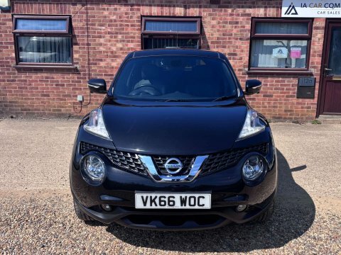 Nissan Juke White #2