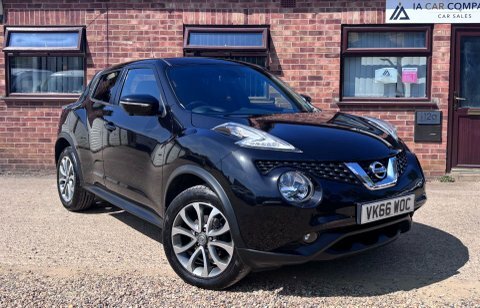 Nissan Juke White #15