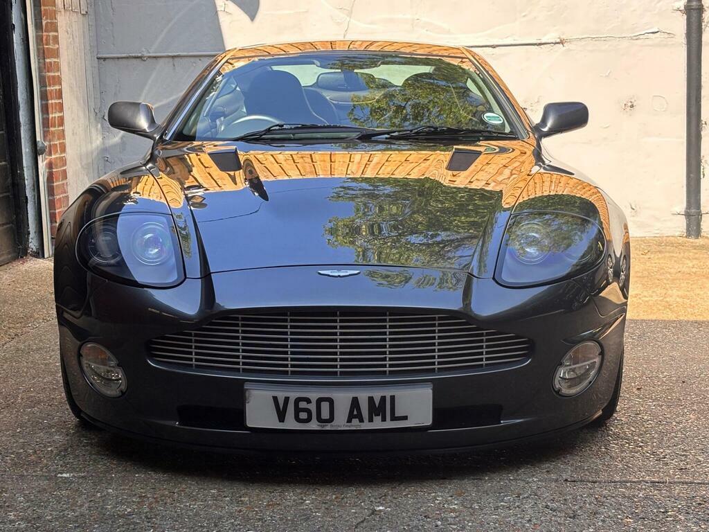 Aston Martin Vanquish 5.9 Silver #2