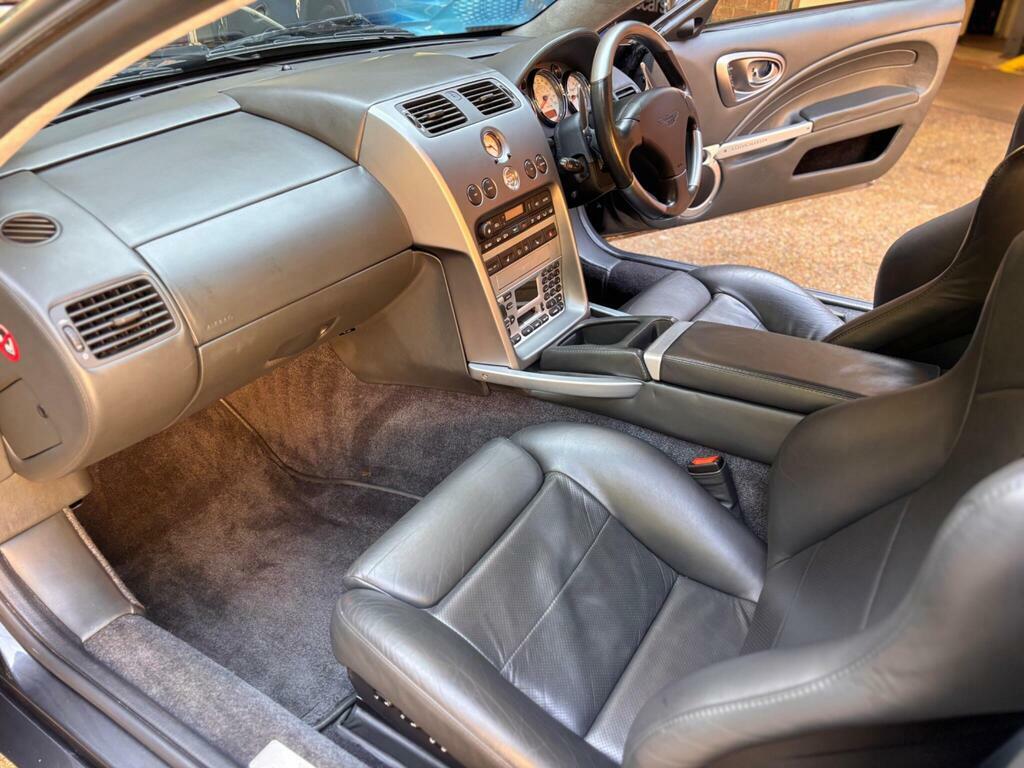 Aston Martin Vanquish V12 Vanquish Silver #14