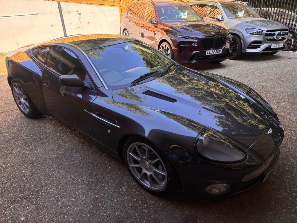 Aston Martin Vanquish V12 Vanquish Silver #23