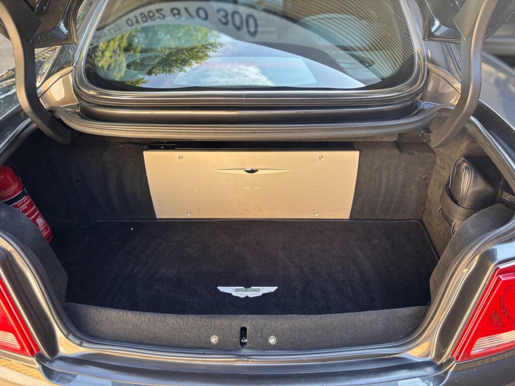Aston Martin Vanquish V12 Vanquish Silver #21
