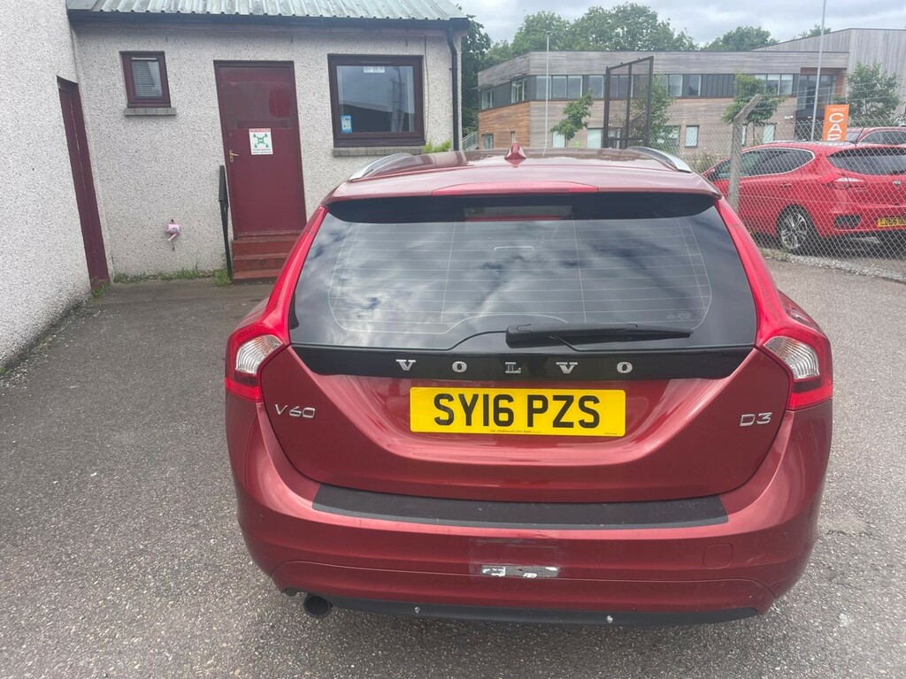 Volvo V60 2.0 Se Lux D3 Red #3