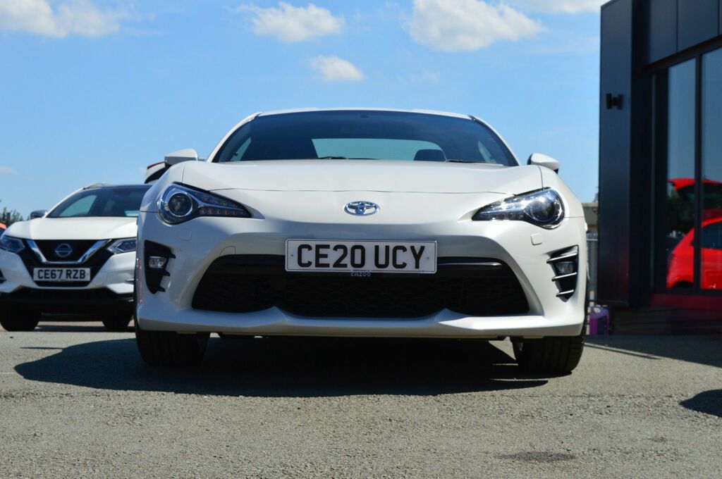 Toyota GT86 Boxer D-4s Pro Coupe White #3
