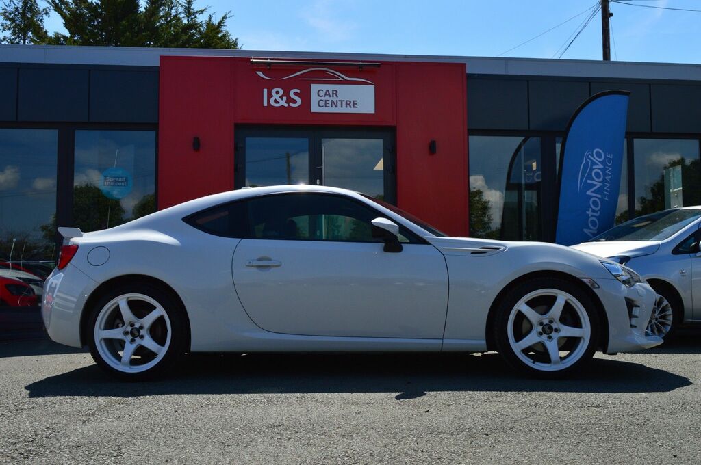 Toyota GT86 Boxer D-4s Pro Coupe White #4
