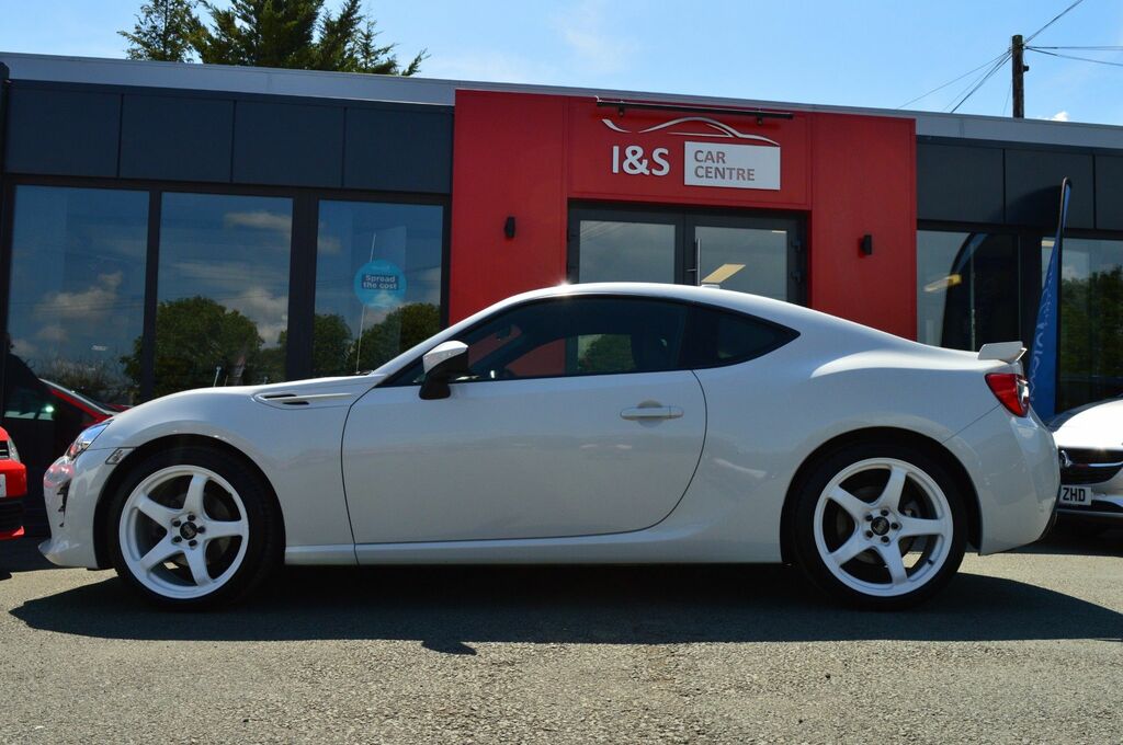 Toyota GT86 Boxer D-4s Pro Coupe White #5