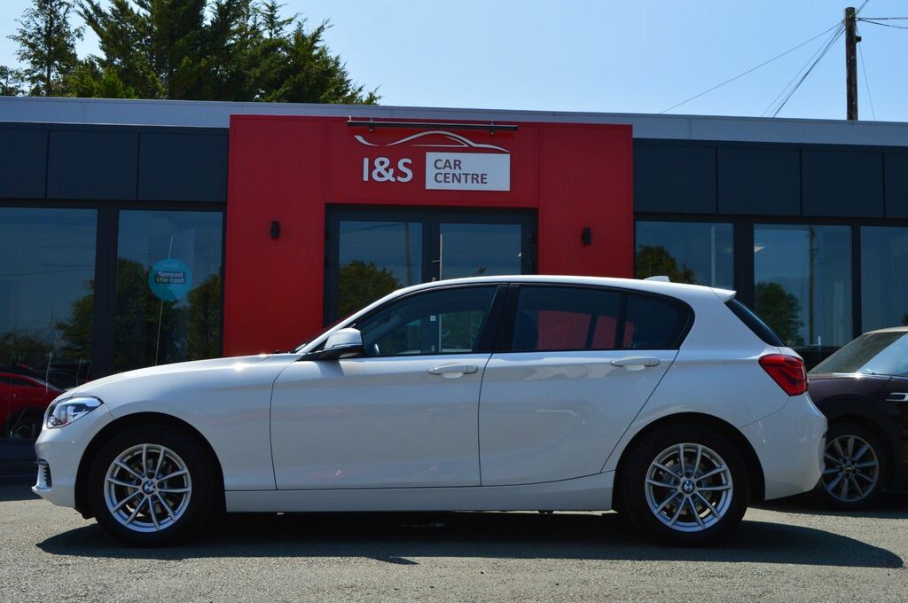 BMW 1 Series 116D Se Business Hatchback White #4