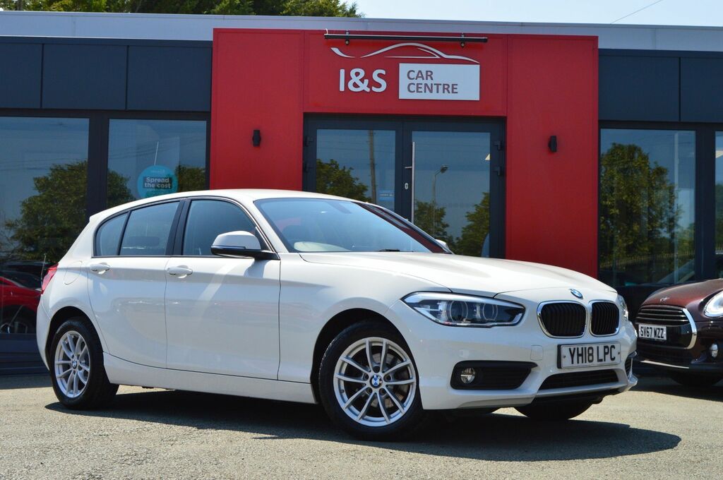 BMW 1 Series 116D Se Business Hatchback White