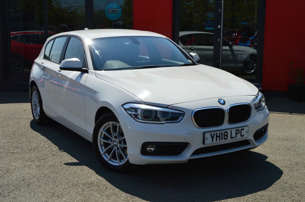 BMW 1 Series 116D Se Business Hatchback White #2