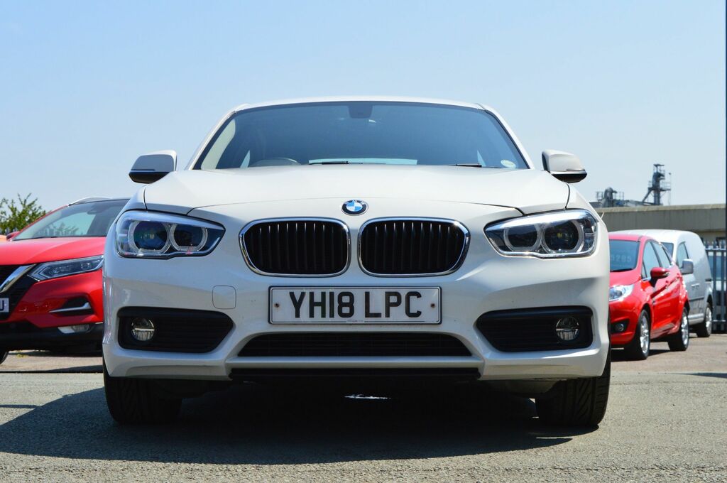 BMW 1 Series 116D Se Business Hatchback White #5