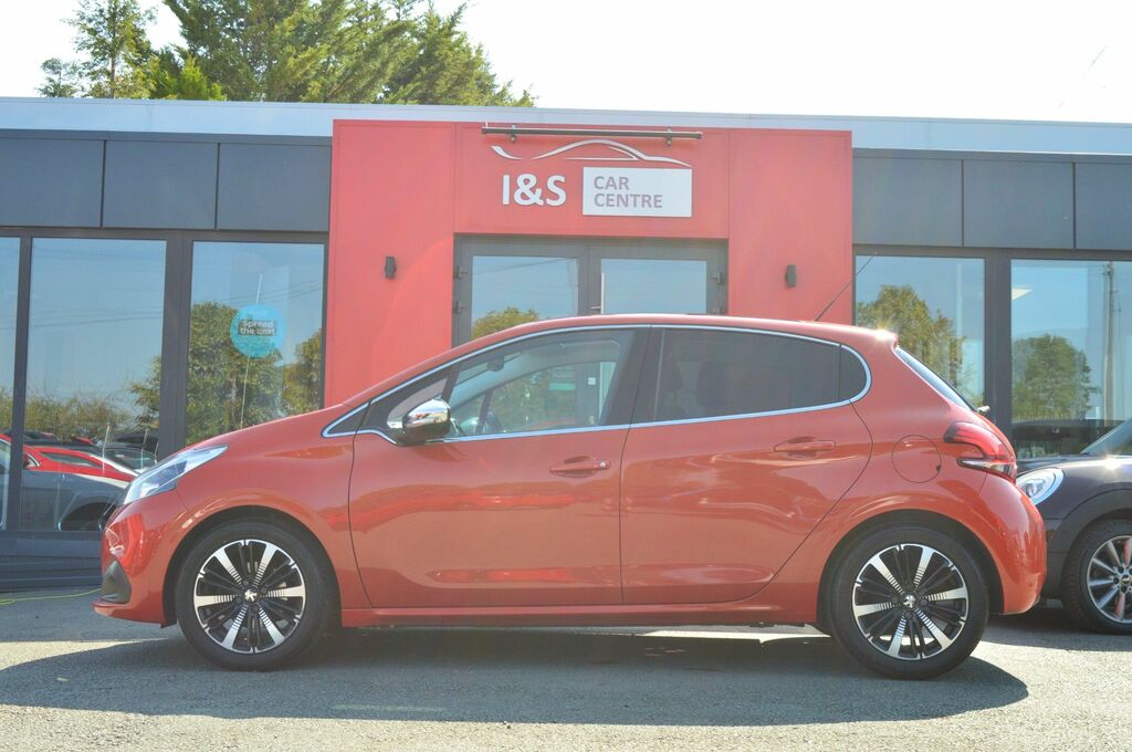 Peugeot 208 Puretech Allure Premium Hatchback Orange #6