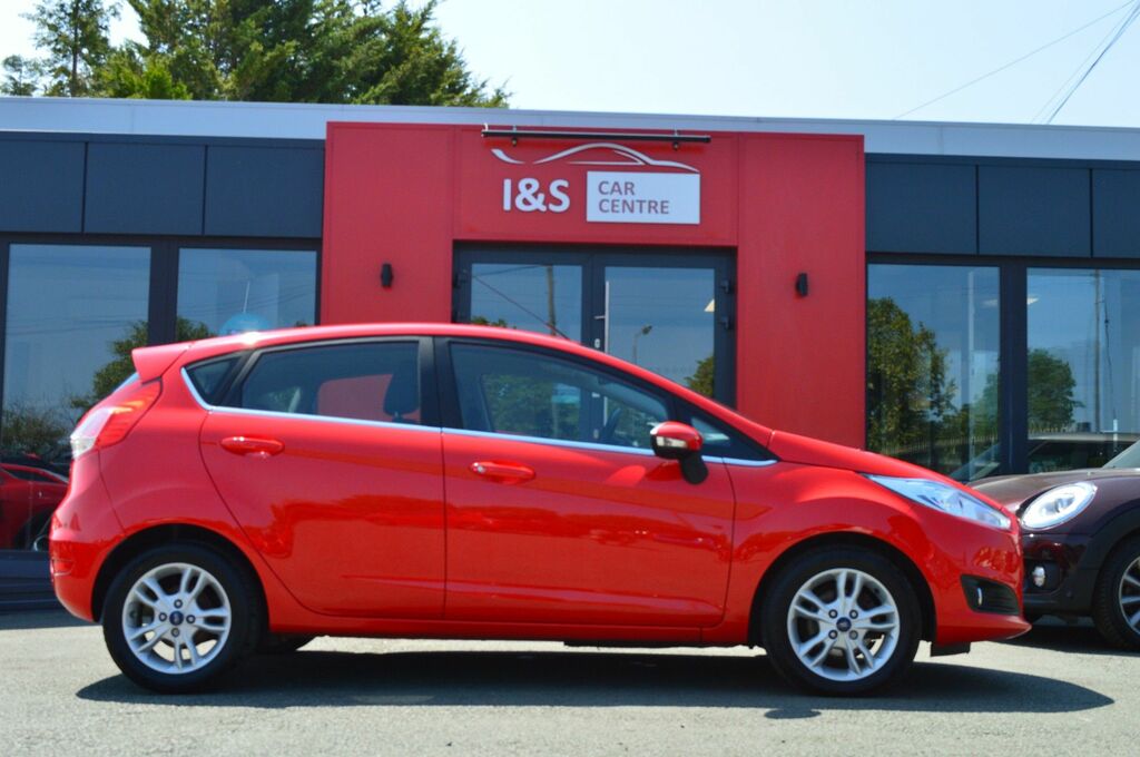 Ford Fiesta Ecoboost Zetec Hatchback GU15EPZ Red #3