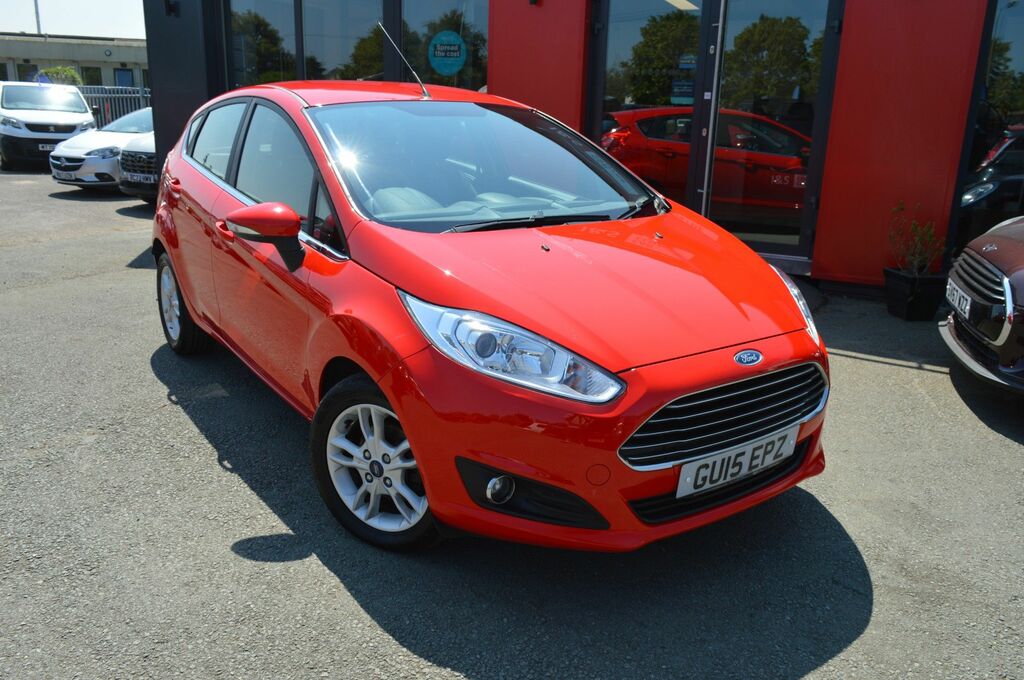 Ford Fiesta Ecoboost Zetec Hatchback GU15EPZ Red #2