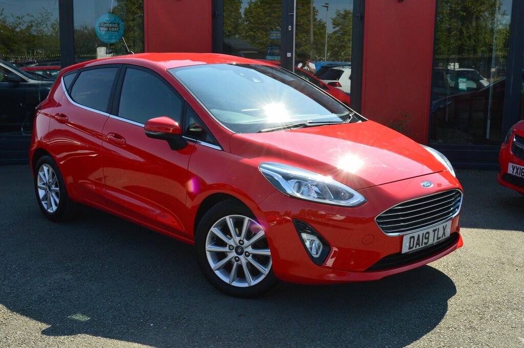 Ford Fiesta Ecoboost Gpf Titanium Hatchback Red #2