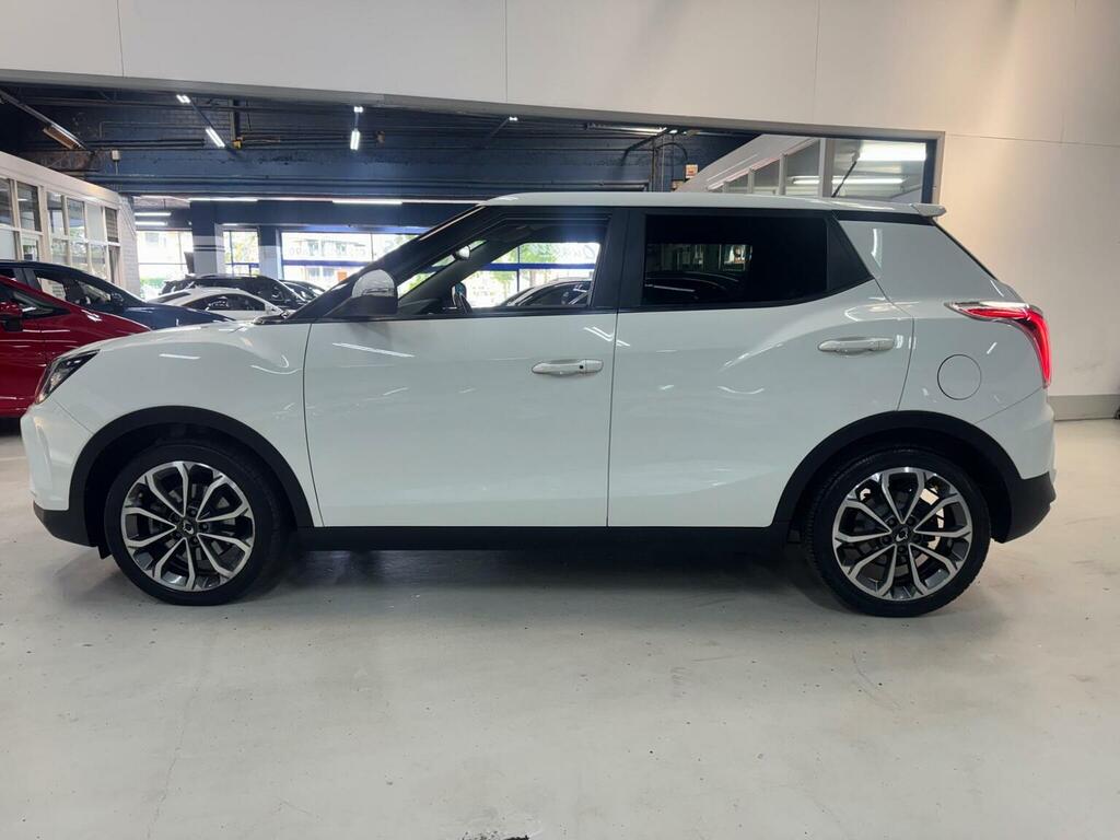 SsangYong Tivoli Suv 1.6 E-xgi Ultimate Euro 6 Ss 201868 White #6